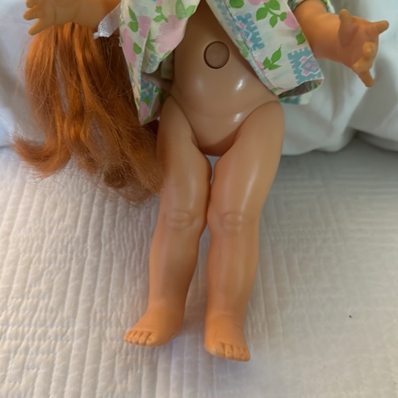 Cinnamon doll by Ideal Chrissy’s little sister very cute hair grows & goes nice - Picture 8 of 14